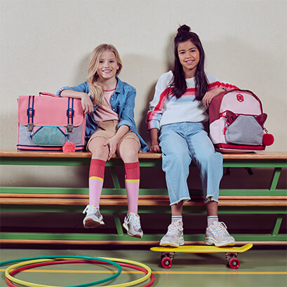 Retro Fashion-forward Girls